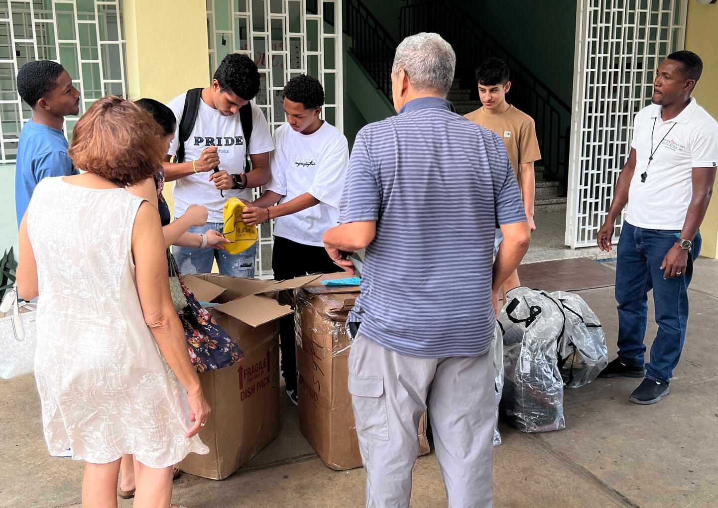 Santa Rosa - Unpacking the Equipment